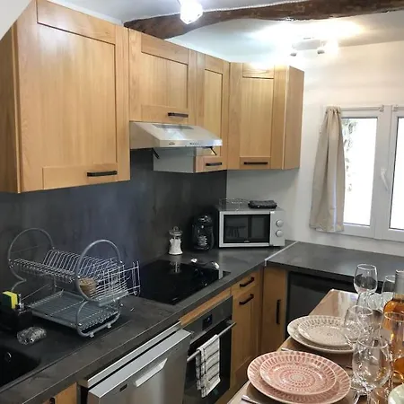 Apartment Des Corbieres : Maison Neuve Deco Moderne Durban-Corbieres