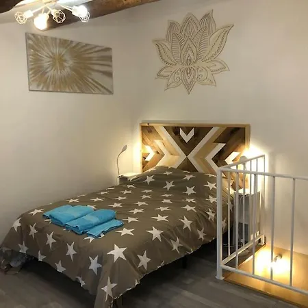 Appartamento Des Corbieres : Maison Neuve Deco Moderne